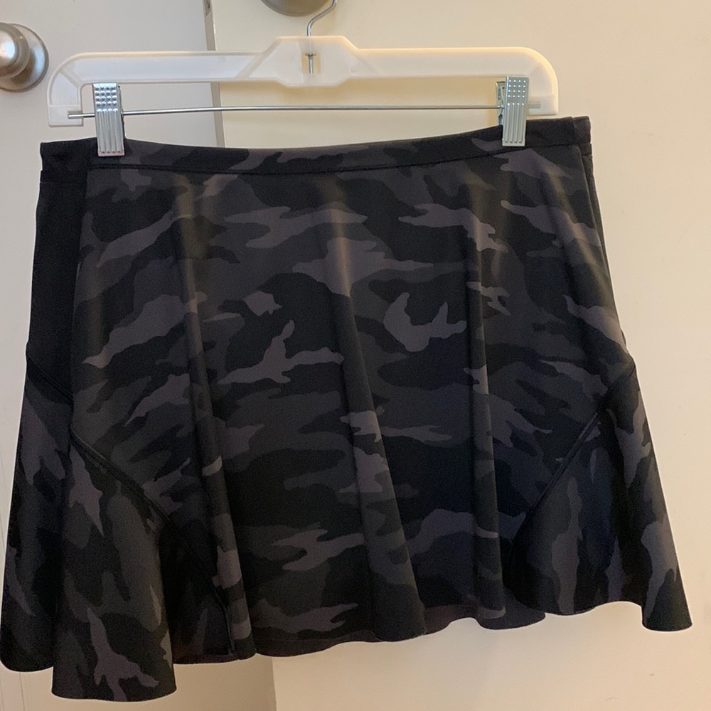 Athleta  Camo skort